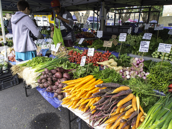 Farmers’ markets make it possible for farmers to sell direct to customers, cutting out middlemen.